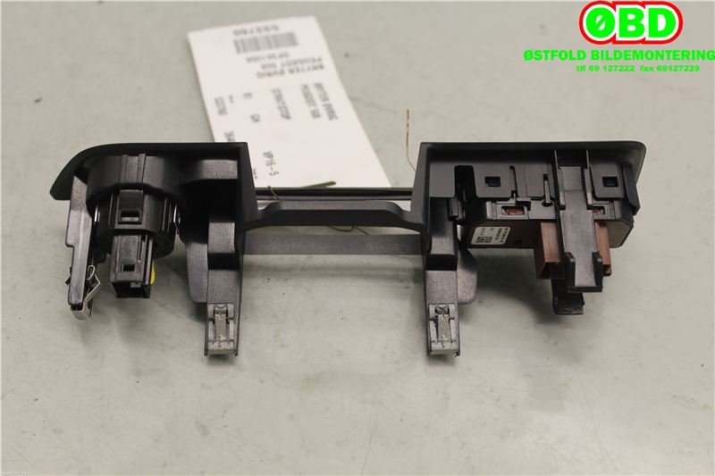 Bryter diverse til Peugeot 508 2011-2014 (Type I, Fase 1)  (PEUGEOT|6490SL|96 777 946 ZD|)