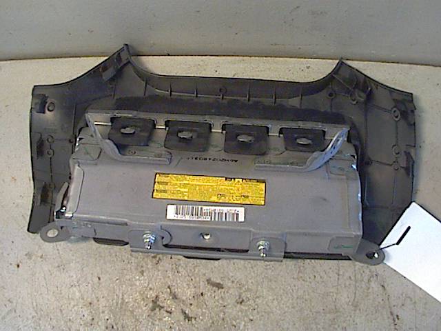 Airbag kne til Toyota Auris 2010-2012 (Type I, Fase 2)  (TOYOTA|7390002010B0|)