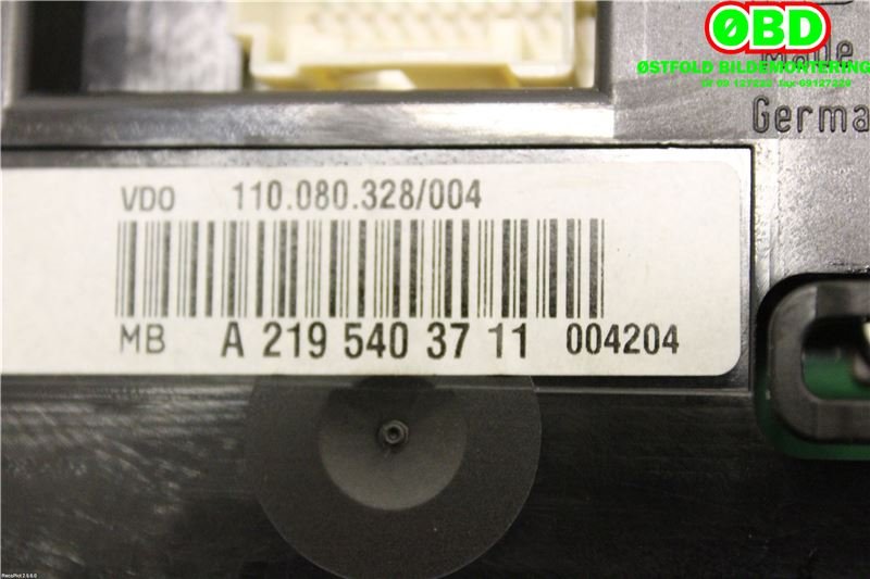 Instrumentpanel til Mercedes CLS 2004-2010 (C219) (C219) (MERCEDES|A 219 540 37 11|A 219 540 57 11|2195403711)