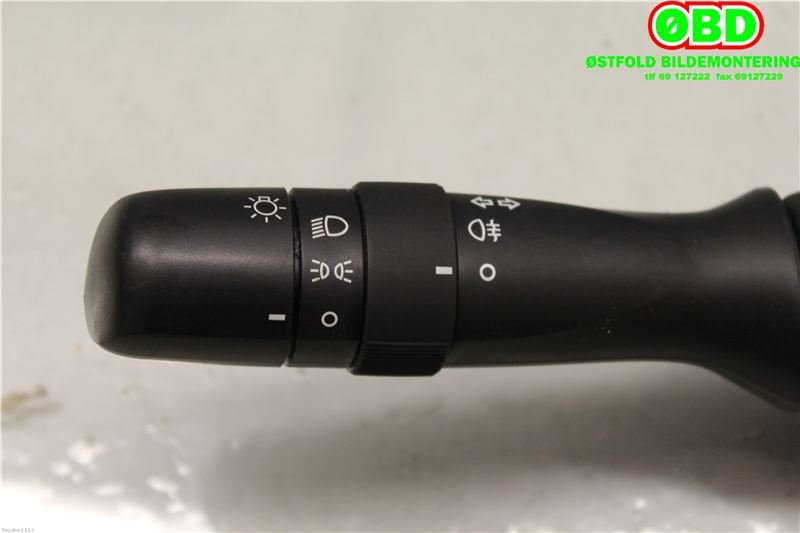 Bryter blink til Toyota Yaris 2012-2014 (Type III, Fase 1)  (TOYOTA YARIS HYBRID XP1|841400D270|)