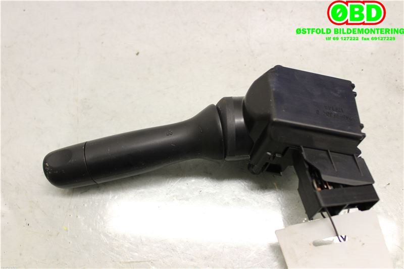 Bryter visker til Toyota Yaris 2012-2014 (Type III, Fase 1)  (TOYOTA YARIS HYBRID XP1|846520D180|)