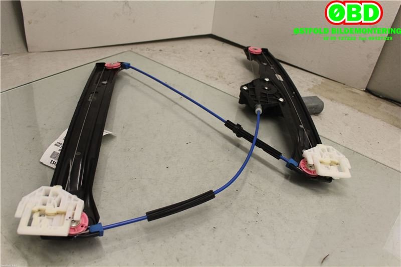 Ruteheis venstre foran til BMW 3-Serie 2012-2018 (F30/F31/F34) (F30/F31/F34)
