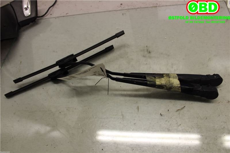Viskerarmer frontrute til Hummer H2, 2003-2005  (HUMMER|)