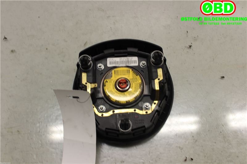 Airbag rattpute til Toyota Yaris 2012-2014 (Type III, Fase 1)  (TOYOTA|451300D350C0|)