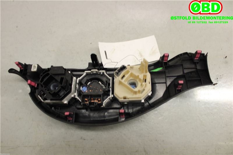 Varmeapparat betjening til Toyota Yaris 2012-2014 (Type III, Fase 1) (TOYOTA|)