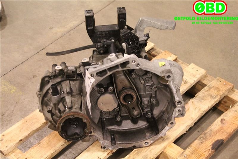 Girkasse manuell til Škoda Fabia 2010-2014 (Type II, Fase 2)  (SKODA|02R 300 041 N|02R 300 042 P|)
