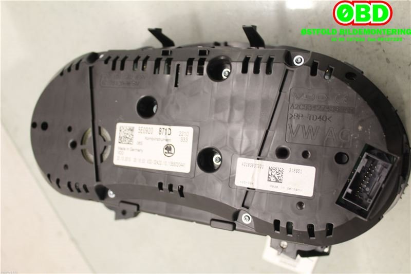 Instrumentpanel til Škoda Octavia 2013-2016 (Type III, Fase 1)  (SKODA|5E0 920 871 D||5E0920871D)