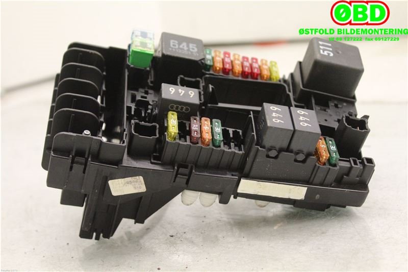 Sikringsboks til Škoda Octavia 2013-2016 (Type III, Fase 1) (SKODA|5Q0 937 125 B||5Q0937125B)