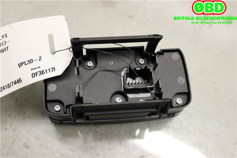 Bryter lys til Ford Fiesta 2013-2017 (Type VI, Fase 2)  (FORD|1785899||C1BT13A024DB)