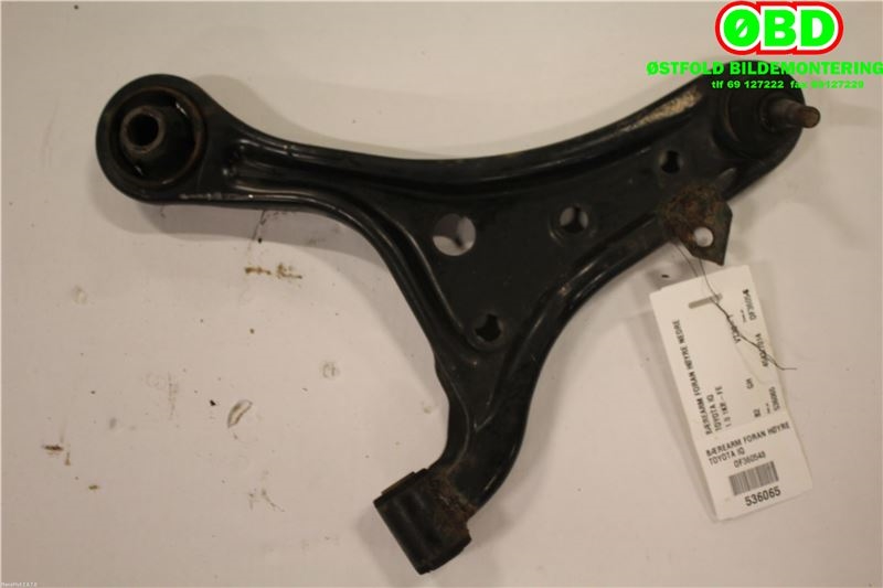 Bærebru høyre foran nedre til Toyota iQ, 2009-2014  (TOYOTA|4806879015)