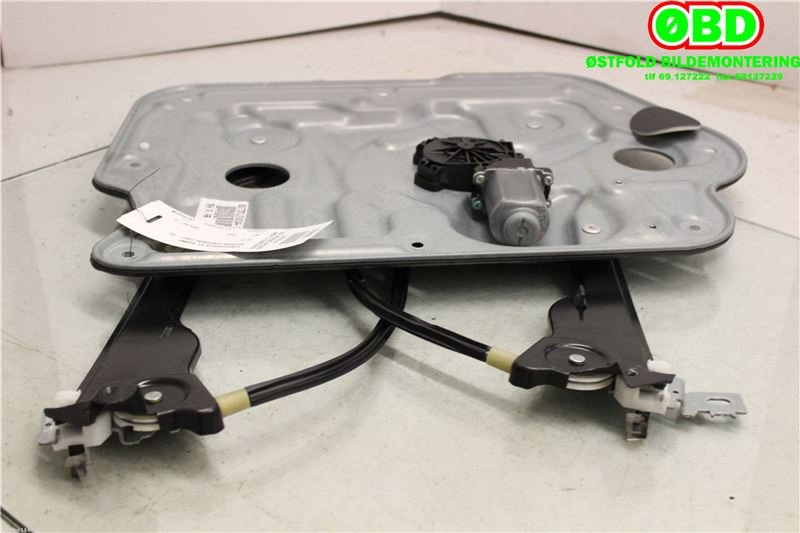 Ruteheis høyre foran til Nissan Qashqai, 2007-2010 (Type I, Fase 1)  (NISSAN|80770JD00A)