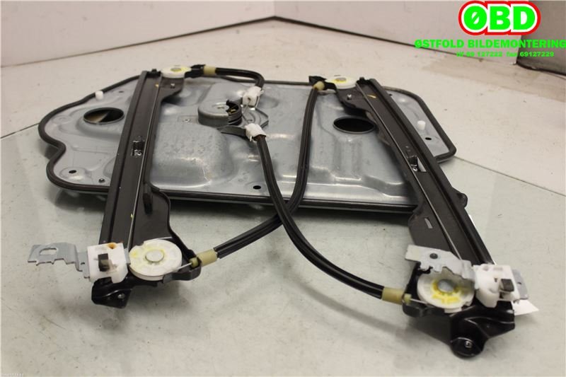 Ruteheis høyre foran til Nissan Qashqai 2007-2010 (Type I, Fase 1)  (NISSAN|80770JD00A|)