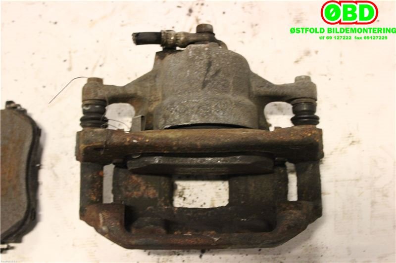 Bremsecaliper venstre foran til Toyota Auris 2013-2015 (Type II, Fase 1)  (TOYOTA|4775002250|)