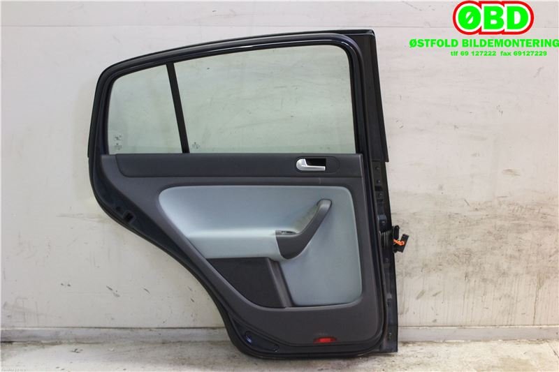 Dør venstre bak til VW Golf, Plus/Cross 2005-2009 (Fase 1)  (VOLKSWAGEN|5M0 833 301 M|5M0 833 105 B|)