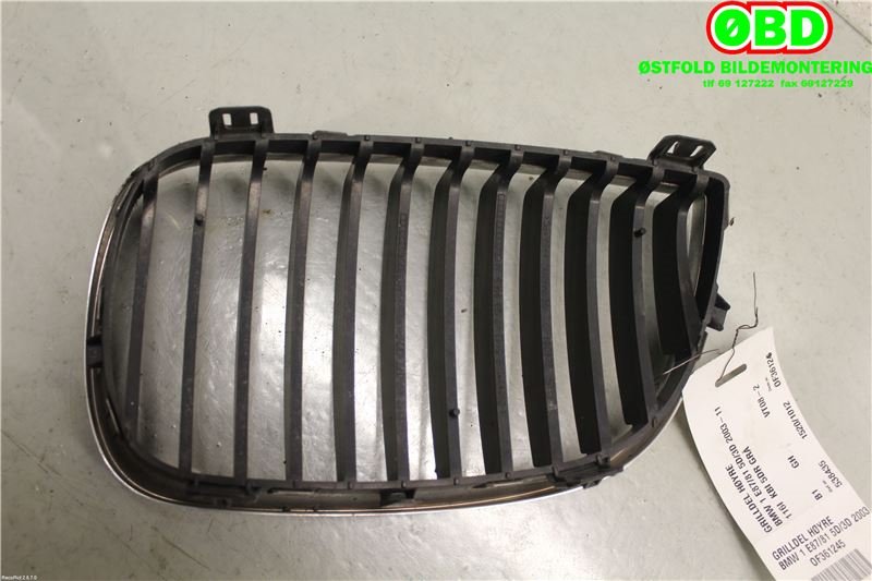 Grill høyre til BMW 1-Serie 2004-2011 (E81/E82/E87/E88) (E81/E82/E87/E88) (BMW|51 13 7 077 130|)
