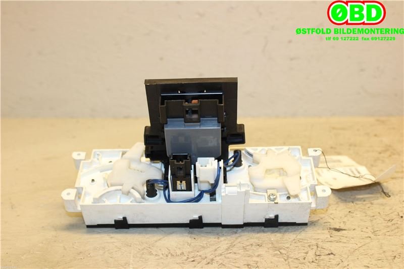 Varmeapparat betjening til Subaru Forester 1997-2002 (Type I) (SUBARU|72311FC070|72311FC072|)