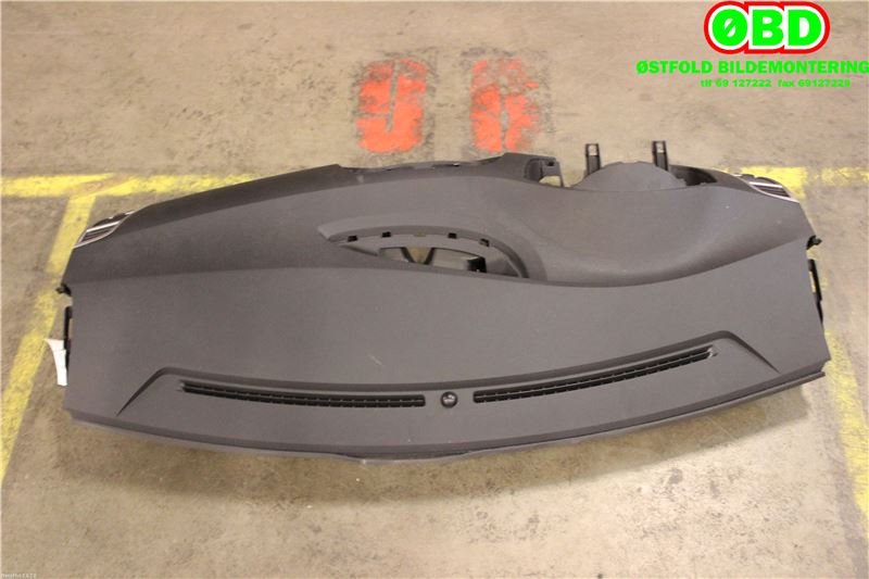 Dashbord til Hyundai i20 2009-2014 (Type I) (HYUNDAI|847104P0009P|)
