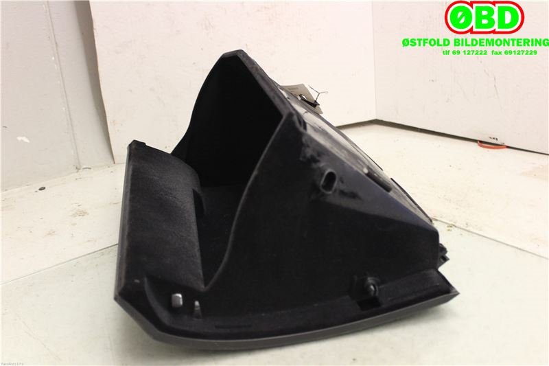 Hanskerom til Toyota Avensis 2009-2015 (Type III, Fase 1)  (TOYOTA|5555005112C0|)