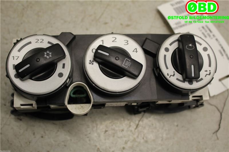 Varmeapparat betjening til Mitsubishi Colt, 2009-2013 (Type VII, Fase 2)  (MITSUBISHI|7820A513)