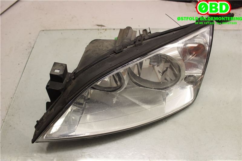 Frontlykt høyre halogen til Ford Mondeo 2001-2007 (Type III) (FORD|1435619|0301174201|1S7113006AM)