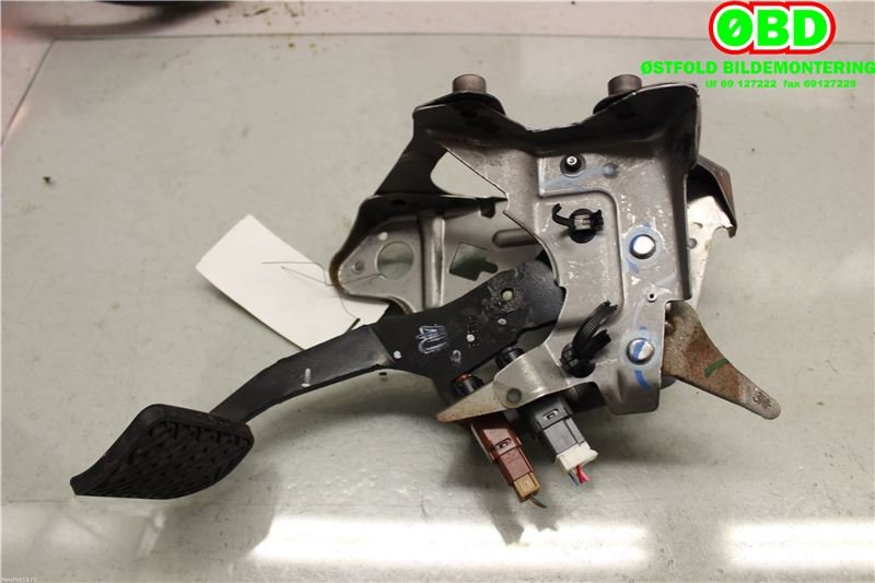 Pedal gass/brems/clutch til Nissan Leaf 2011-2017 (Type I)  (NISSAN|465013NF1B|)