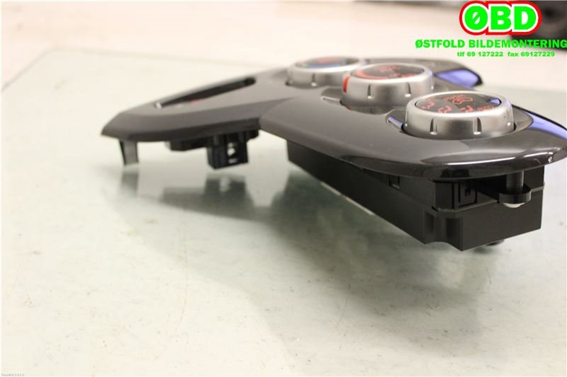 Varmeapparat betjening til Peugeot iOn 2011-2020  (PEUGEOT|6452W8|)