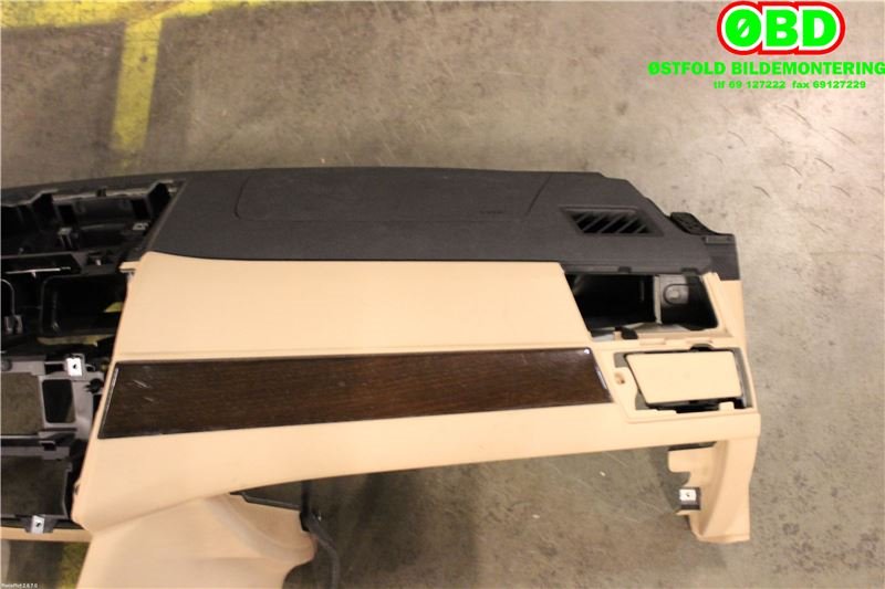 Dashbord til BMW X3 2007-2010 (Fase 2) (E83) (E83) (BMW|51453445939|)