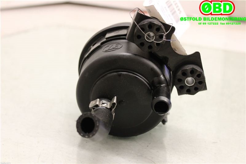 Servo oljebeholder til BMW X3 2007-2010 (Fase 2) (E83) (E83) (BMW|32416851217|)