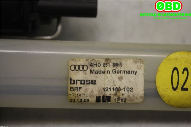 Solskjerm til Audi A8 2010-2013 (Type III, Fase 1) (AUDI A 8|4H0861964|)