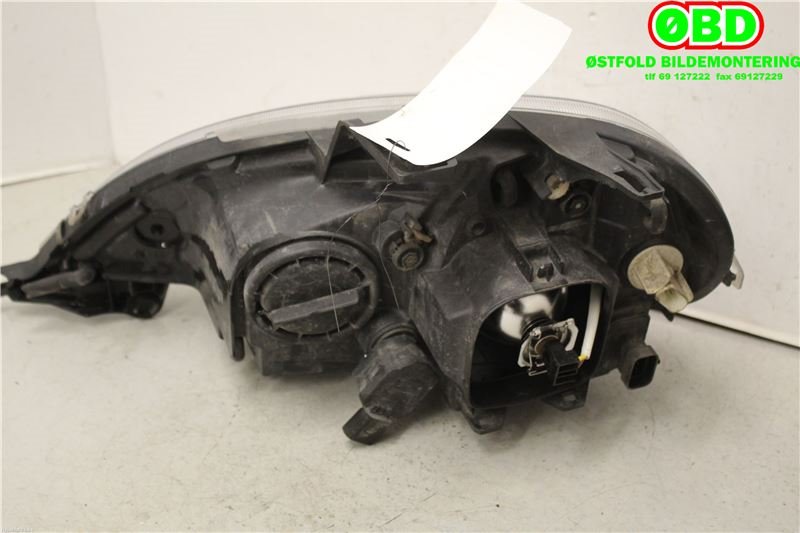Frontlykt høyre halogen til Mercedes ML 1997-2005 (W163) (W163) (MERCEDES|A 163 820 46 61|)