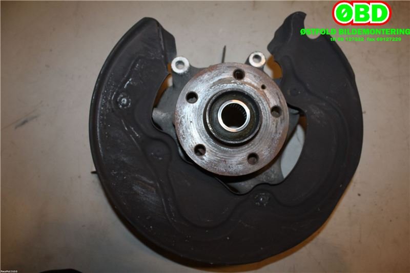 Hjulspindel høyre bak til Audi A8 2010-2013 (Type III, Fase 1) (AUDI A 8|4H0 505 432 C|4H0 505 432 D|)