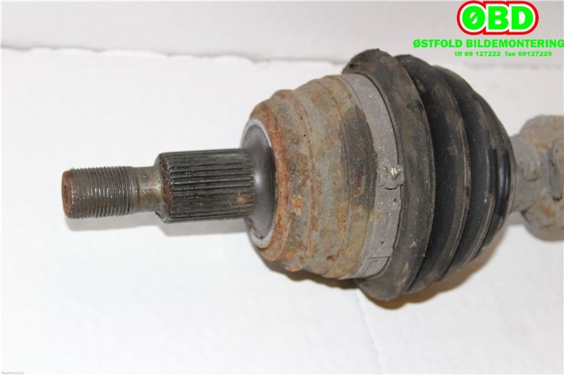 Drivaksel høyre foran til Audi A3 1996-2003 (Type I)  (AUDI|1J0 407 272 BL|1J0 407 452 BX|)