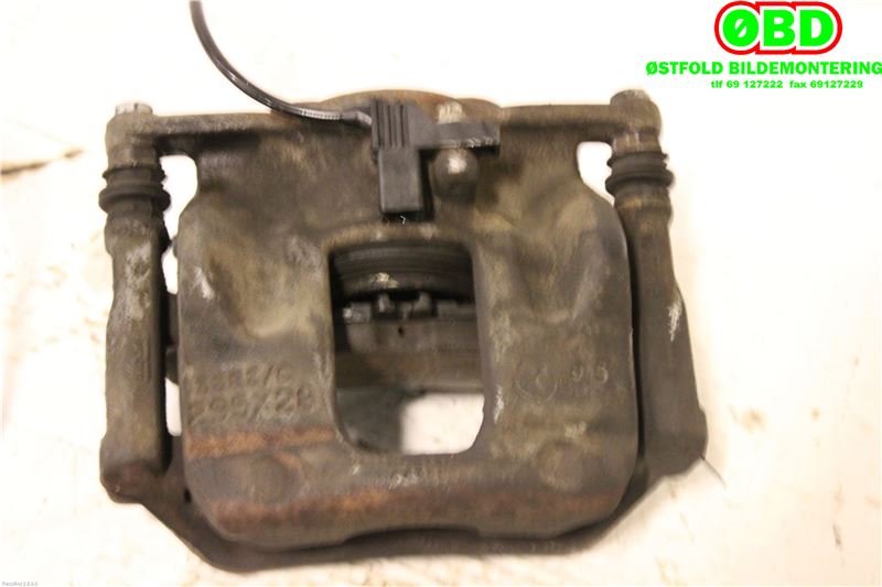 Bremsecaliper høyre foran til Mercedes B-Klasse 2011-2018 (W246) (W246) (MERCEDES|A 000 421 68 81|)