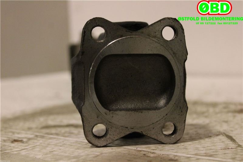 Mellomaksel fremre til SsangYong Kyron 2006-2008  (SSANGYONG|)