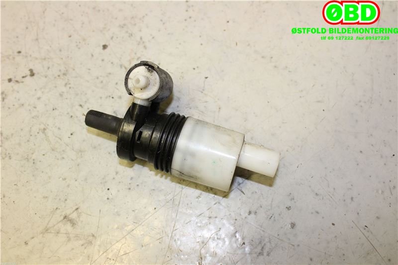Spylerpumpe foran til Mercedes GLK, 2008-2015 (X204) (X204) (MERCEDES|A 204 866 05 21)