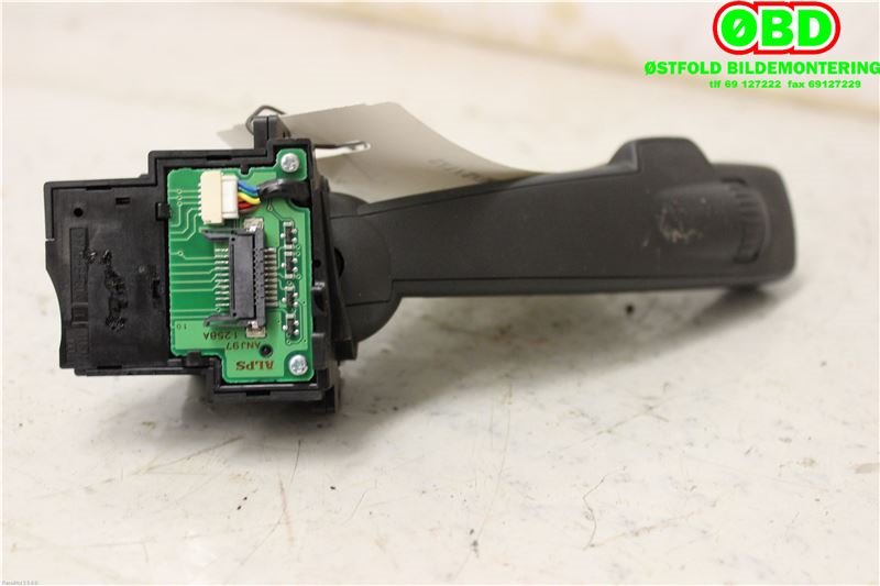 Bryter blink til Volvo XC60 2014-2017 (Type I, Fase 2) (VOLVO|31456045|)