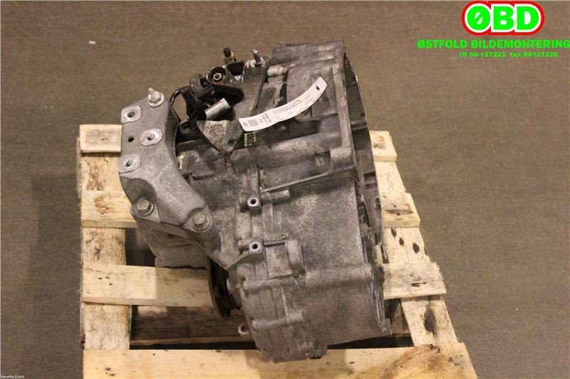 Girkasse manuell 6-trinn til VW Passat 2005-2010 (B6) (B6) (VOLKSWAGEN|02Q 300 012 C|)