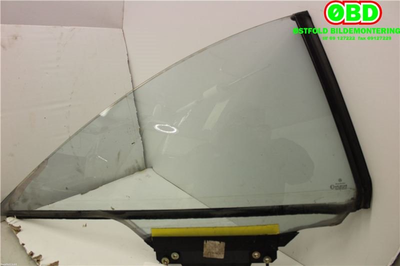 Diverse deler til Mercedes CL 2000-2006 (C215) (C215) (MERCEDES|A 215 670 04 10|)