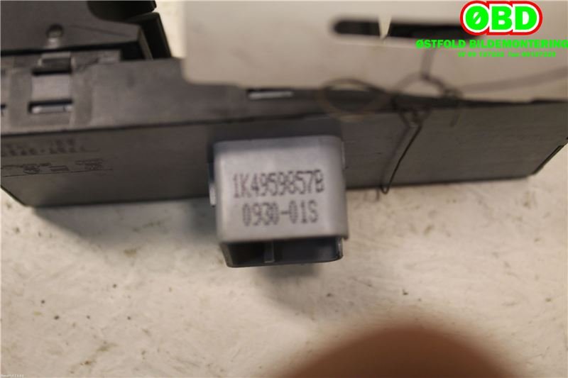 Bryter ruteheis til VW Passat 2005-2010 (B6) (B6) (VOLKSWAGEN|1K4 959 857 B|)