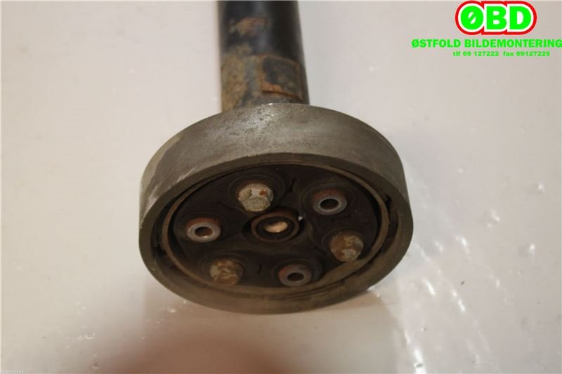 Mellomaksel til VW Passat 2005-2010 (B6) (B6) (VOLKSWAGEN|3C0 521 101 AG|)