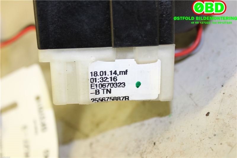 Bryter blink til Renault Captur 2013-2020 (Type I)  (RENAULT|255405718R||255675887R)