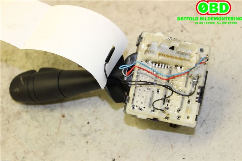 Bryter visker til Renault Captur 2013-2020 (Type I) (RENAULT|8201168016|)