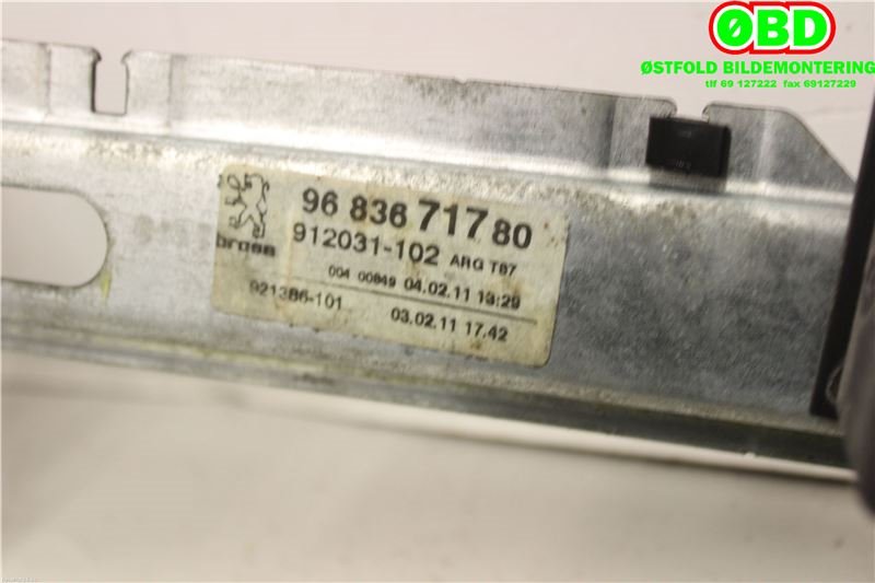 Ruteheis venstre bak til Peugeot 5008 2010-2017 (Type I)  (PEUGEOT|9223G3|1607675380|9683671780)