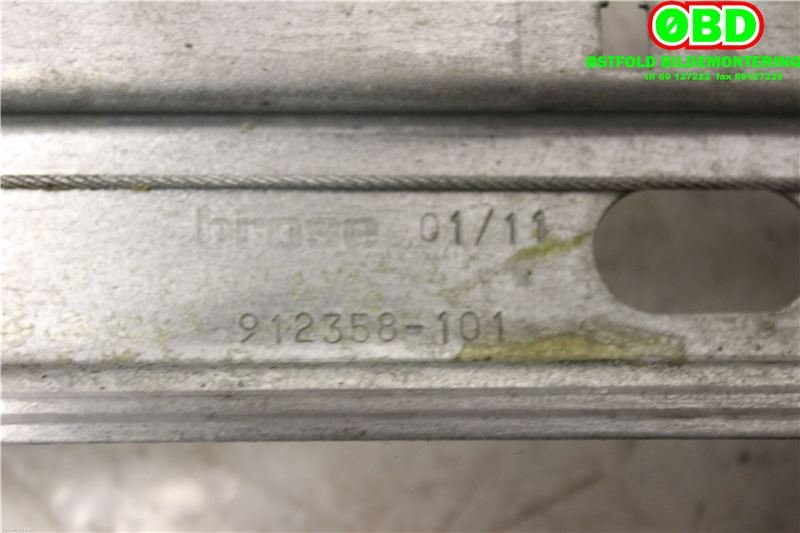 Ruteheis venstre bak til Peugeot 5008 2010-2017 (Type I)  (PEUGEOT|9223G3|1607675380|9683671780)