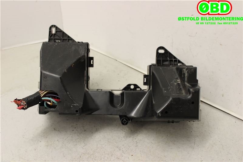 Sikringsboks til Jaguar XF 2008-2015 (X250) (X250) (JAGUAR||8X2T14290MD)