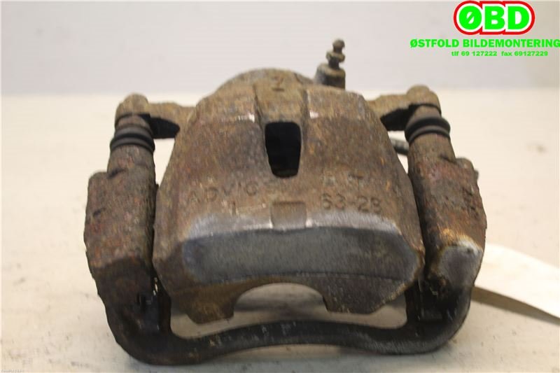 Bremsecaliper venstre foran til Toyota RAV4 2006-2009 (Type III, Fase 1)  (TOYOTA|4775042090|4775042091|)