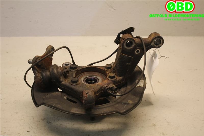 Hjulspindel høyre foran til Toyota RAV4 2006-2009 (Type III, Fase 1)  (TOYOTA|4321142080|4321142081|)