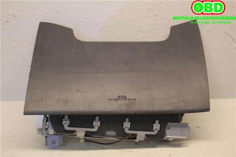 Airbag kne til Toyota RAV4 2006-2009 (Type III, Fase 1)  (TOYOTA|7390042010B0|)