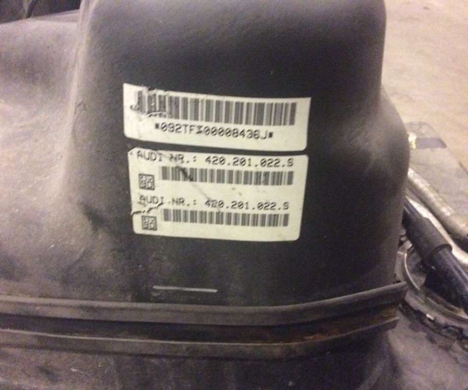 Bensintank til Audi R8 2007-2015 (Type I)  (AUDI|420201022S|420201022AQ)