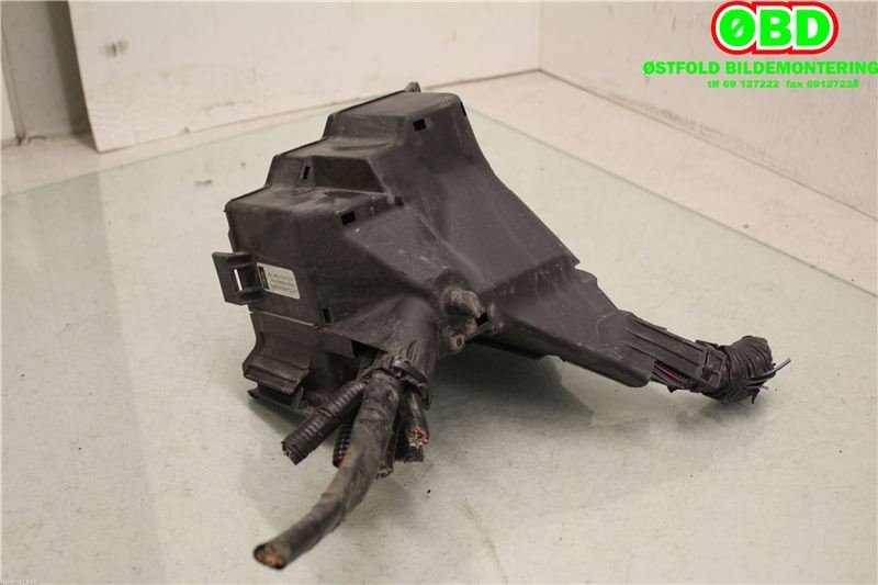 Sikringsboks til Ford B-Max 2012-2017 (FORD||AV1T14K012GHD)
